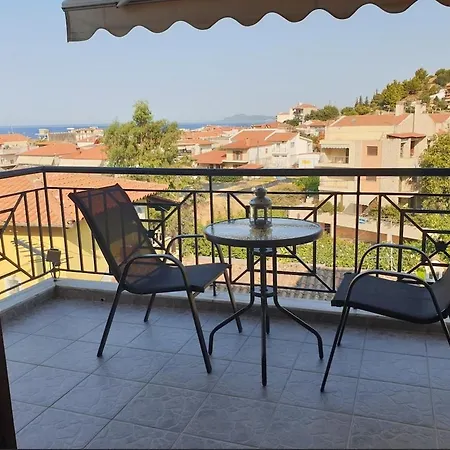 Apartament άνετη μεζονέτα με θέα στη *