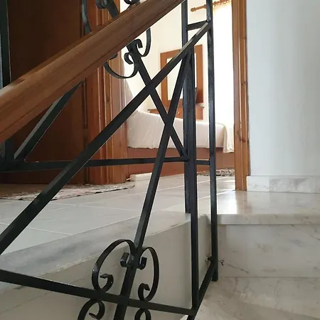 άνετη μεζονέτα με θέα στη Apartament *